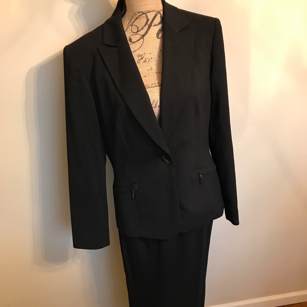 Jones of New York black lined suit